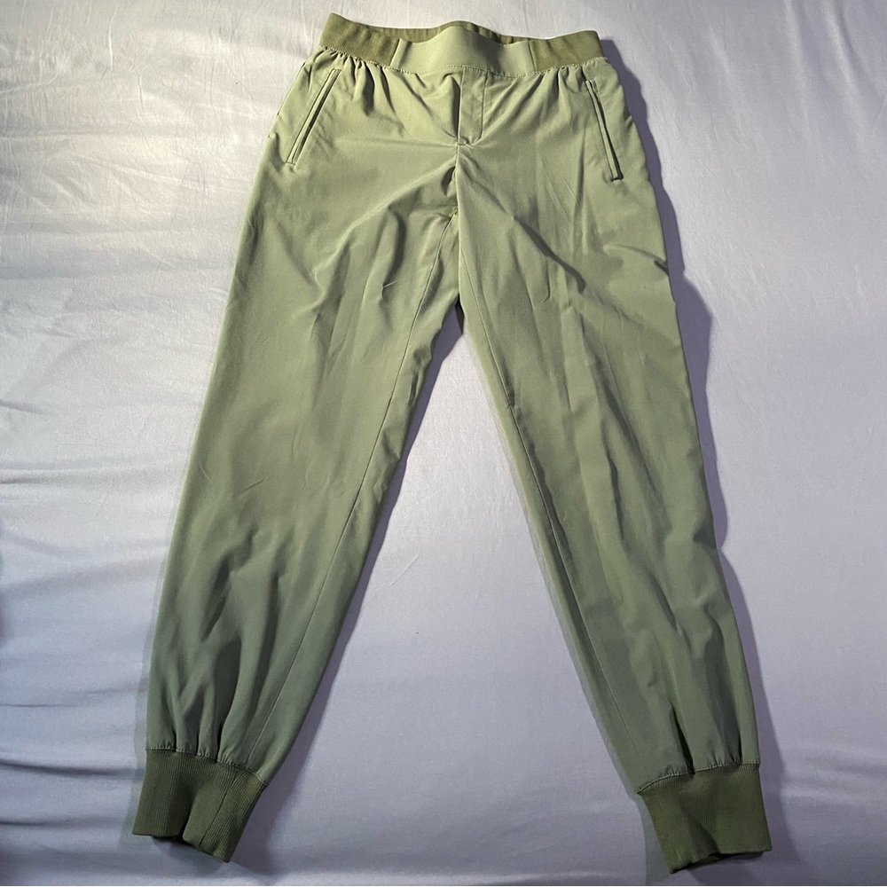 Banana Republic Jogger Pants